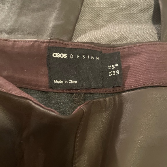 ASOS DESIGN low rise leather look seamed flare in chocolate - Picture 7 of 7